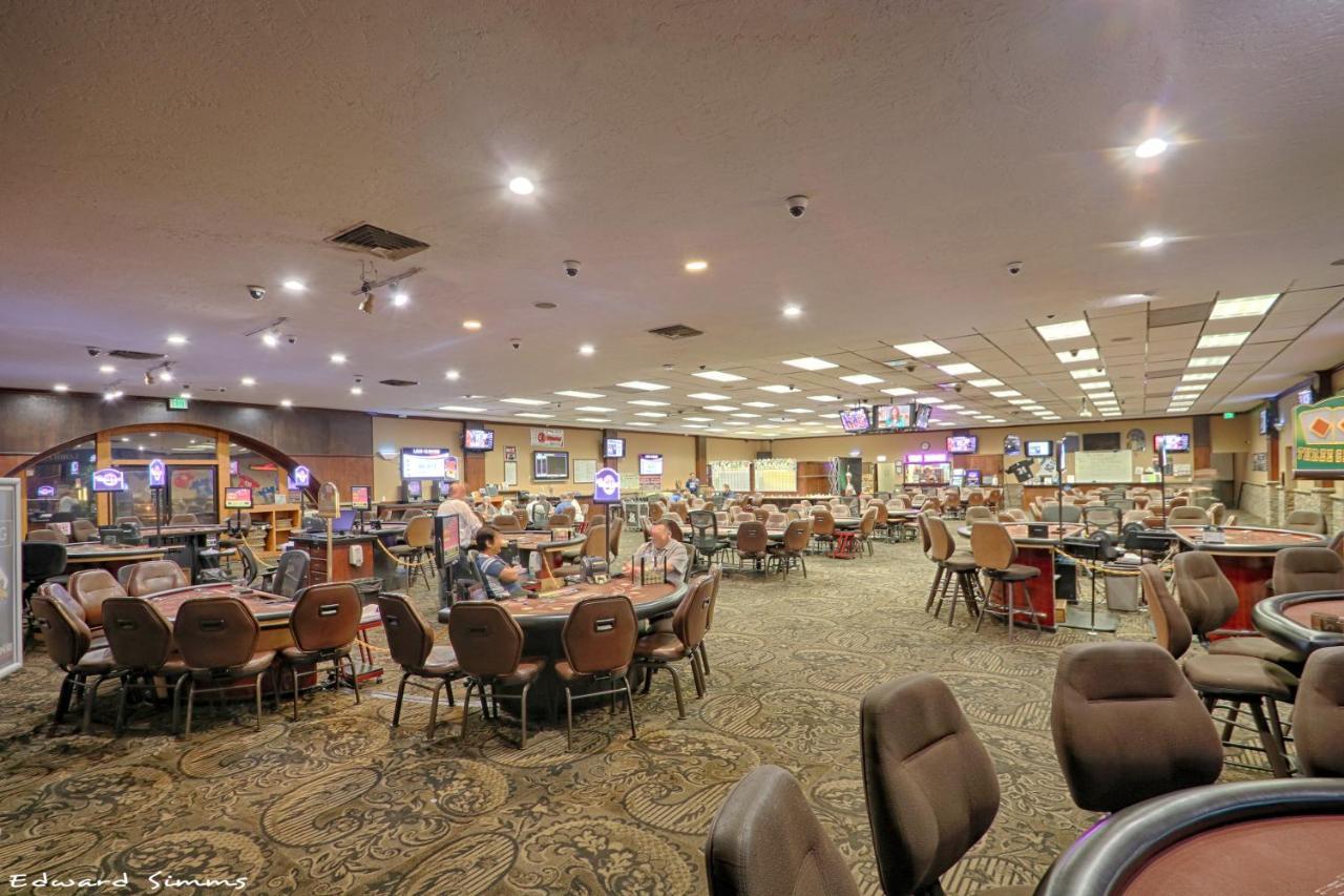 Econo Lodge Lake Elsinore Casino Exterior foto