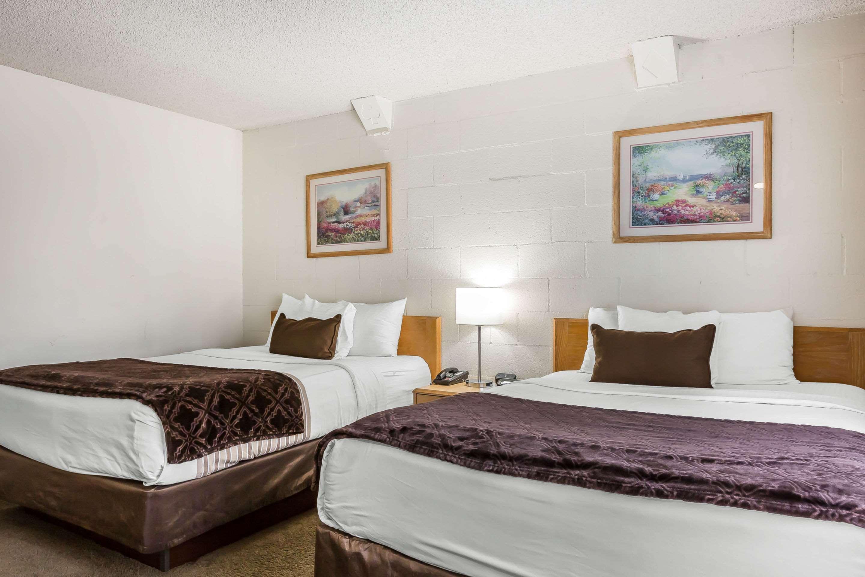 Econo Lodge Lake Elsinore Casino Exterior foto